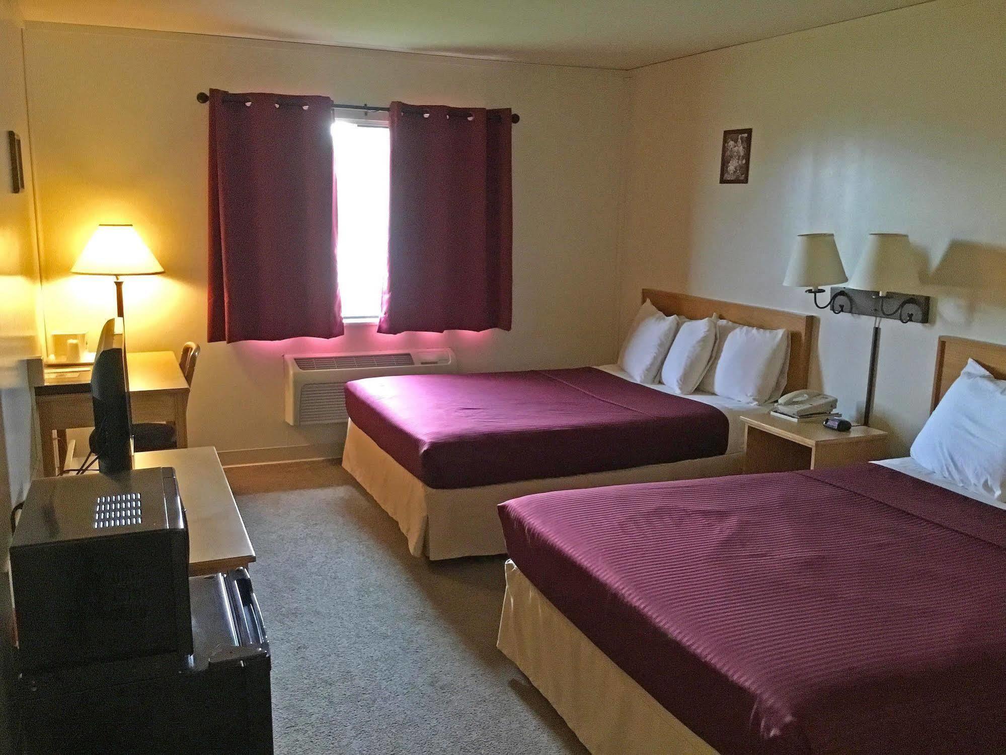 Simple Rewards Inn Shelbina Dış mekan fotoğraf